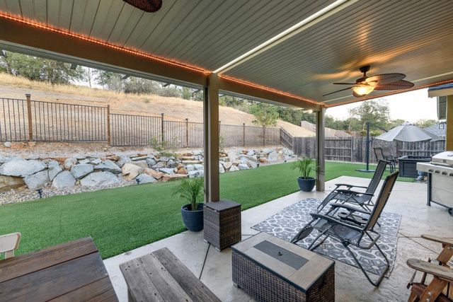 671 Valleybrook Drive, Redding, CA 96003