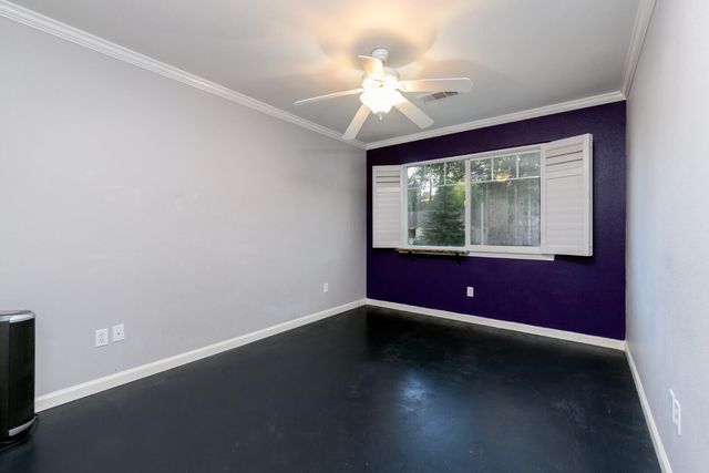 671 Valleybrook Drive, Redding, CA 96003