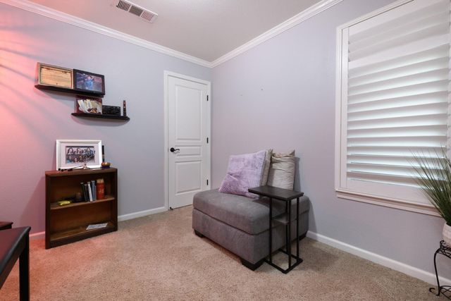 671 Valleybrook Drive, Redding, CA 96003