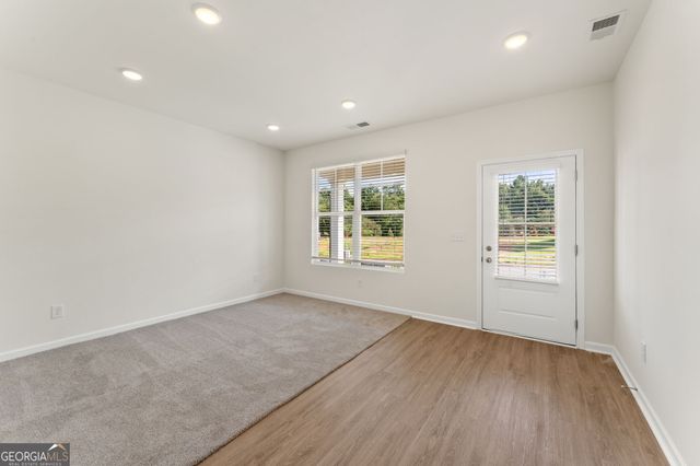 103 Bluefin Street, Adairsville, GA 30103