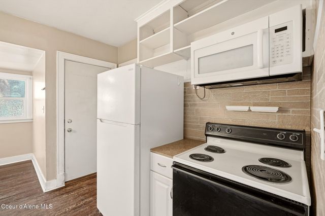 124 N 4th St, Cheney, WA 99004