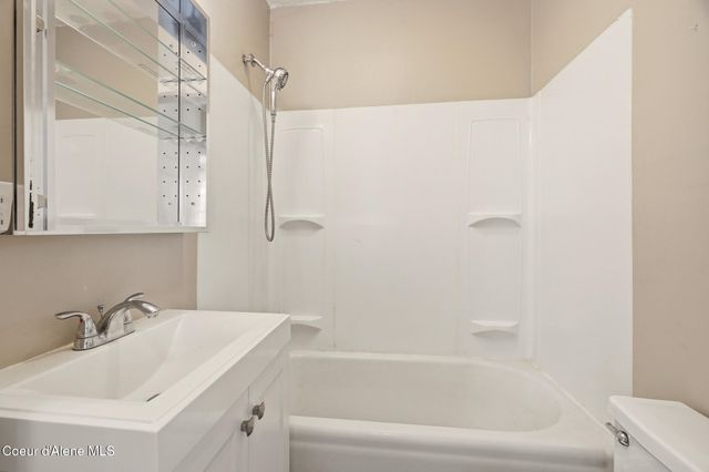 124 N 4th St, Cheney, WA 99004