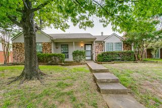418 Creekwood Lane, Lewisville, TX 75067