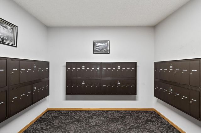 2231 Penn Place 120, North Saint Paul, MN 55109