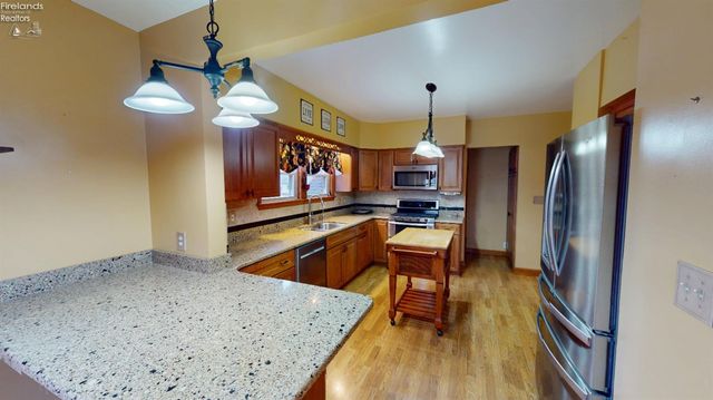 620 Water Street, Woodville, OH 43469