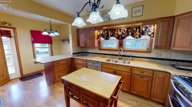 620 Water Street, Woodville, OH 43469