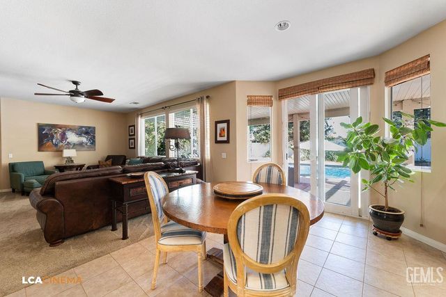 4200 Windy Walk Court, Bakersfield, CA 93311