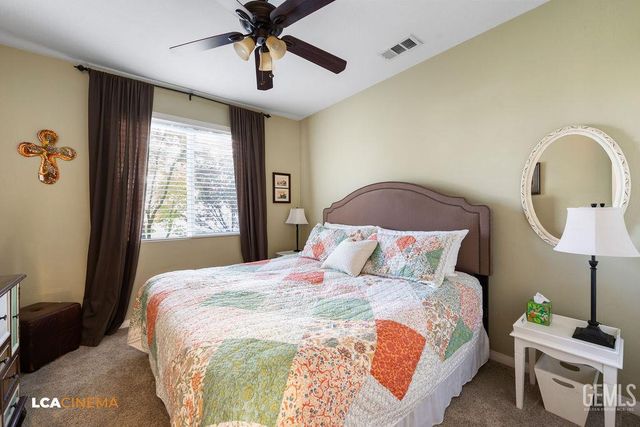 4200 Windy Walk Court, Bakersfield, CA 93311