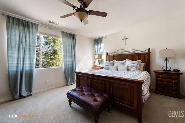 4200 Windy Walk Court, Bakersfield, CA 93311