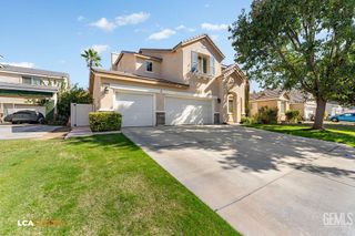 4200 Windy Walk Court, Bakersfield, CA 93311
