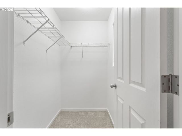 2253 Ne SHEFFIELD Ave, Hillsboro, OR 97006