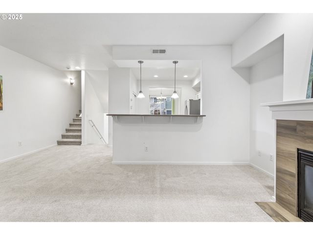 2253 Ne SHEFFIELD Ave, Hillsboro, OR 97006