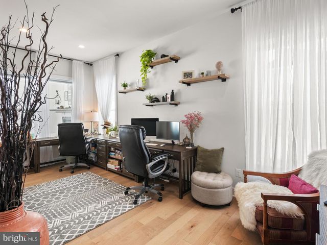 2617 HAWTHORN DR, Norristown, PA 19403