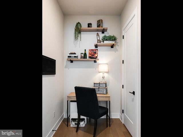 2617 HAWTHORN DR, Norristown, PA 19403