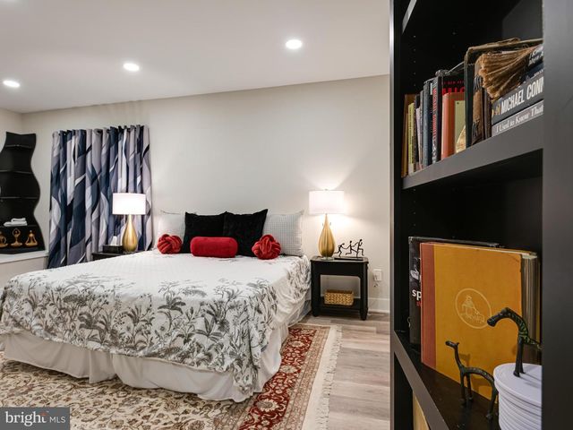 2617 HAWTHORN DR, Norristown, PA 19403