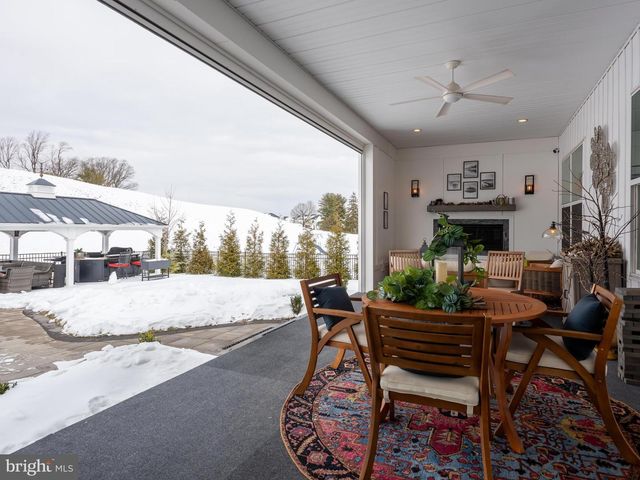 2617 HAWTHORN DR, Norristown, PA 19403