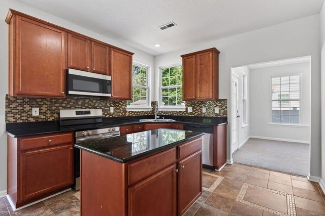 2130 Brians LN, Suffolk, VA 23434