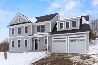 8 Megans Way # 95, Epping, NH 03042