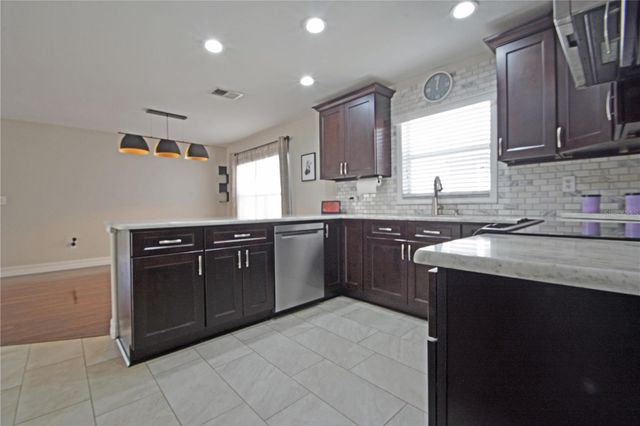 5521 TURTLE CROSSING LOOP, Tampa, FL 33625