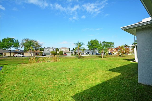 5521 TURTLE CROSSING LOOP, Tampa, FL 33625