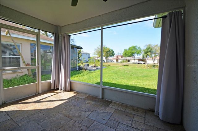 5521 TURTLE CROSSING LOOP, Tampa, FL 33625