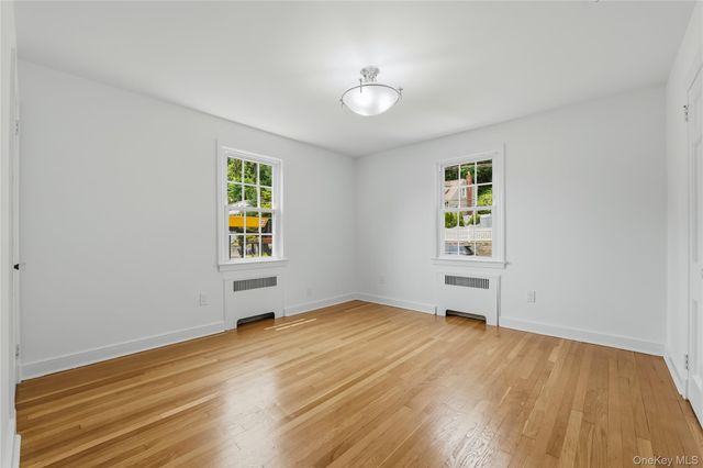20 S Washington Avenue, Hartsdale, NY 10530
