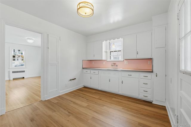 20 S Washington Avenue, Hartsdale, NY 10530