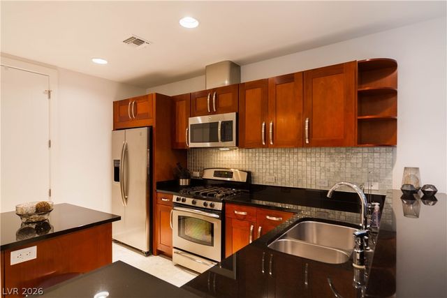 4525 DEAN MARTIN Drive 1611, Las Vegas, NV 89103