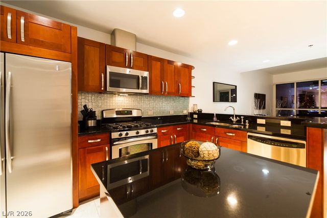 4525 DEAN MARTIN Drive 1611, Las Vegas, NV 89103