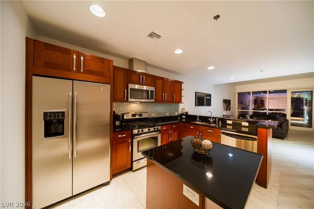 4525 DEAN MARTIN Drive 1611, Las Vegas, NV 89103