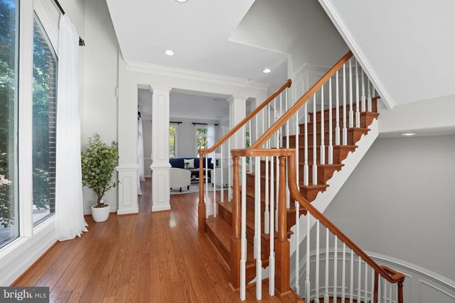 2124 21ST RD N, Arlington, VA 22201