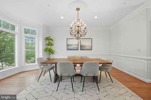 2124 21ST RD N, Arlington, VA 22201