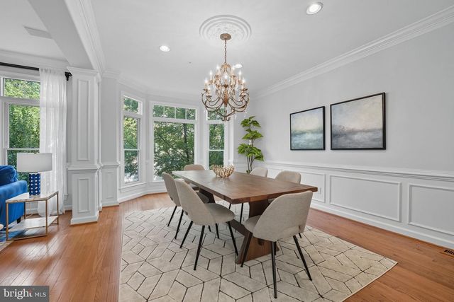 2124 21ST RD N, Arlington, VA 22201