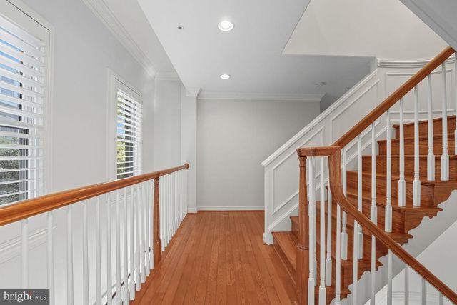 2124 21ST RD N, Arlington, VA 22201