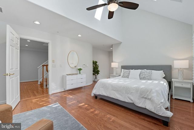 2124 21ST RD N, Arlington, VA 22201