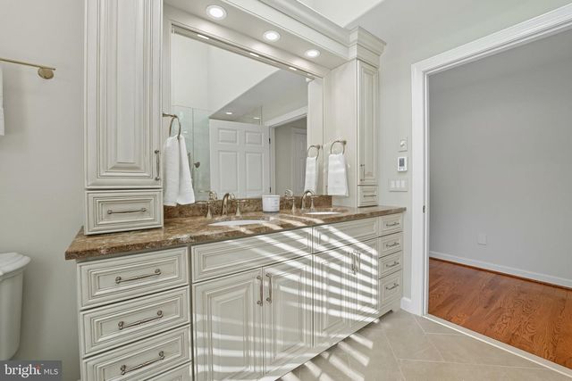 2124 21ST RD N, Arlington, VA 22201