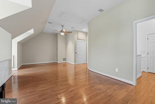 2124 21ST RD N, Arlington, VA 22201