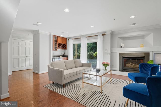 2124 21ST RD N, Arlington, VA 22201