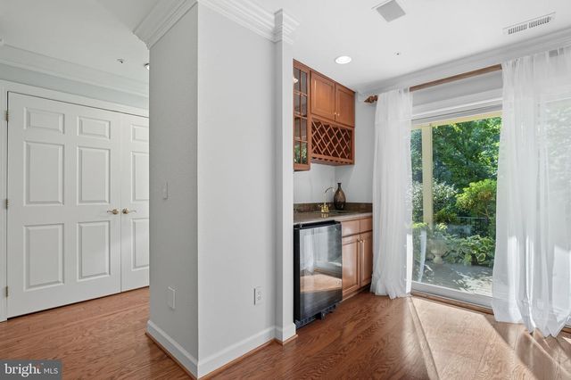 2124 21ST RD N, Arlington, VA 22201