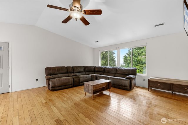 16046 46th Avenue S, Tukwila, WA 98188