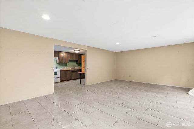 16046 46th Avenue S, Tukwila, WA 98188