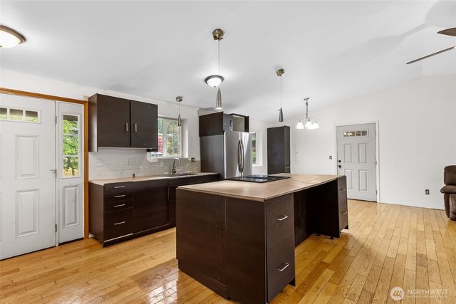 16046 46th Avenue S, Tukwila, WA 98188