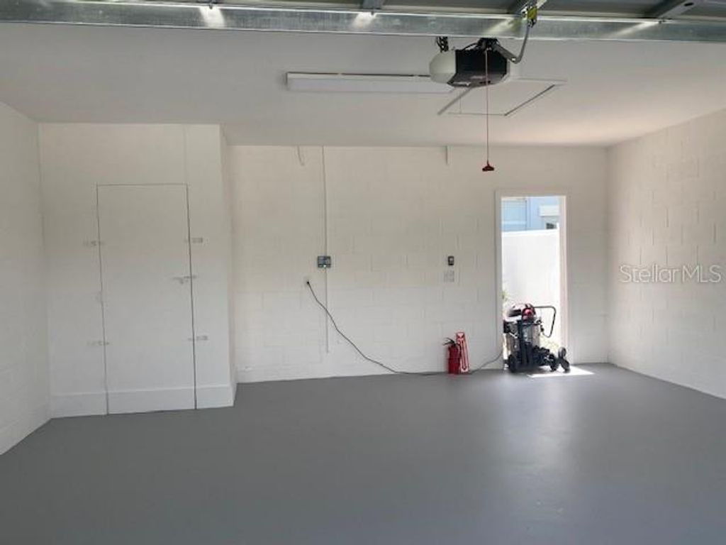 Image 19 of property listing at 12405 CRUXBURY DRIVE, Windermere, FL 34786