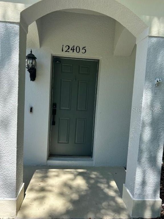 Image 3 of property listing at 12405 CRUXBURY DRIVE, Windermere, FL 34786