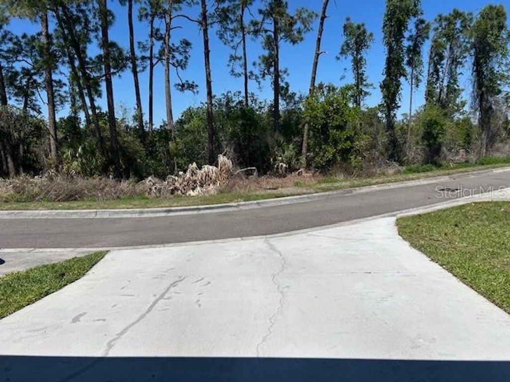 Image 24 of property listing at 12405 CRUXBURY DRIVE, Windermere, FL 34786