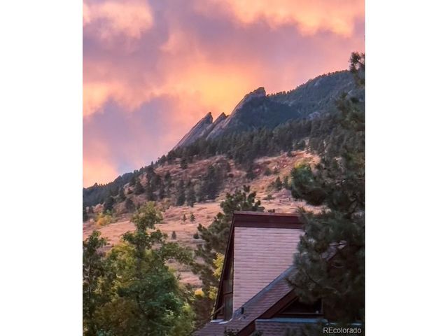 299 Spruce Ct, Boulder, CO 80302