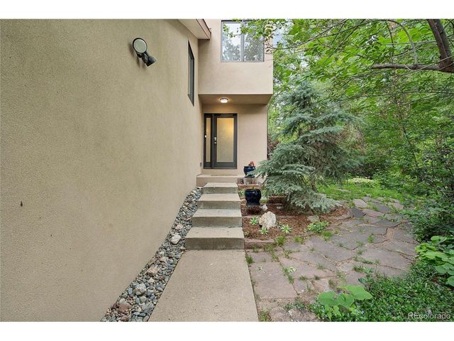 299 Spruce Ct, Boulder, CO 80302