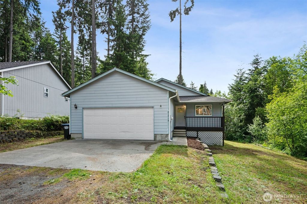 21715 N Clear Lake Boulevard SE, Yelm, WA 98597