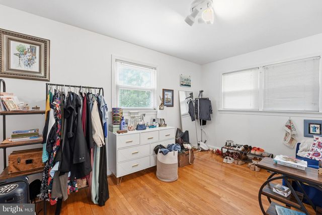1476 WAGGAMAN CIR, Mclean, VA 22101