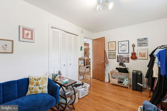 1476 WAGGAMAN CIR, Mclean, VA 22101